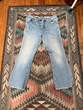 Light Blue Women's Button-Fly Jeans